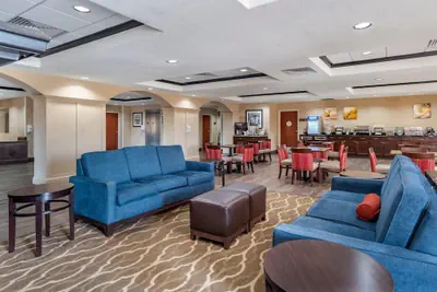 Photo 3 - Comfort Inn & Suites Clinton - Jackson West