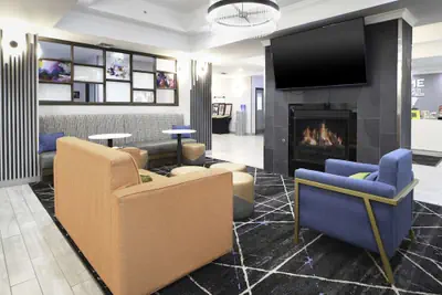 Photo 3 - Hampton Inn Bryant
