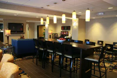 Photo 2 - Hampton Inn Topeka