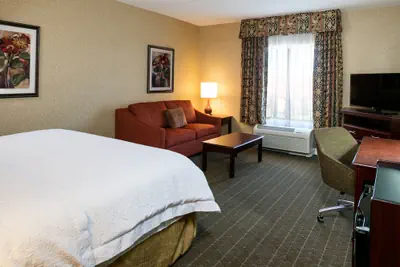 Photo 4 - Hampton Inn & Suites Toledo-Perrysburg