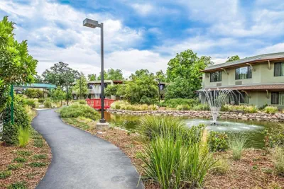 Photo 2 - Gaia Hotel & Spa Redding, an Ascend Collection Hotel
