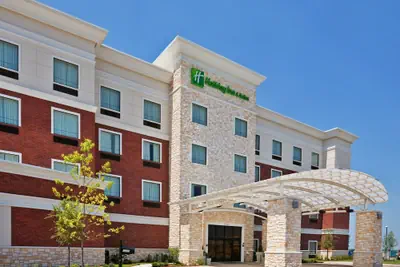 Photo 2 - Holiday Inn & Suites McKinney - N Allen by IHG