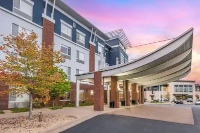 Photo 2 - Cambria Hotel Minneapolis Maple Grove