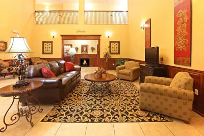 Photo 5 - Holiday Inn Express Hotel & Suites Clarksville by IHG