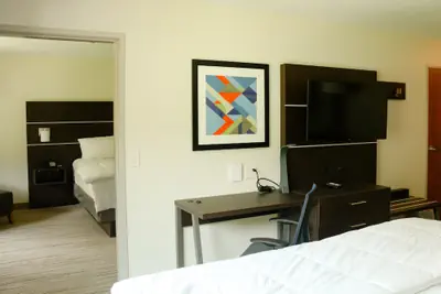 Photo 4 - Holiday Inn Express Hotel & Suites Custer by IHG