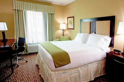 Photo 3 - Holiday Inn Express & Suites Chaffee-Jacksonville West by IHG