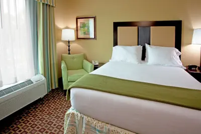 Photo 5 - Holiday Inn Express & Suites Chaffee-Jacksonville West by IHG