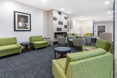 Photo 3 - Holiday Inn Express & Suites Trinidad by IHG