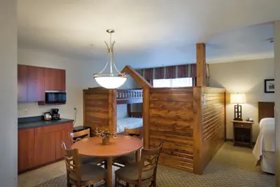 Photo 4 - Holiday Inn Purdue - Fort Wayne by IHG