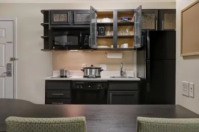 Photo 4 - Candlewood Suites Indianapolis - South by IHG