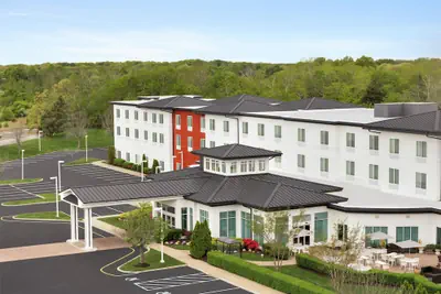 Photo 2 - Hilton Garden Inn Riverhead