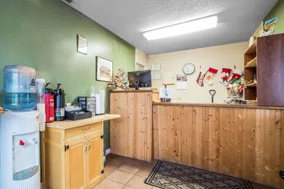 Photo 3 - Rodeway Inn La Grande - Island City