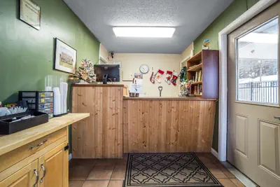 Photo 4 - Rodeway Inn La Grande - Island City