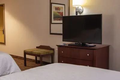 Photo 4 - Holiday Inn Express Yreka-Shasta Area by IHG