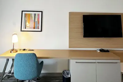 Photo 5 - Hilton Garden Inn Miami Airport West