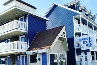 Photo 3 - Beach Bum Inn