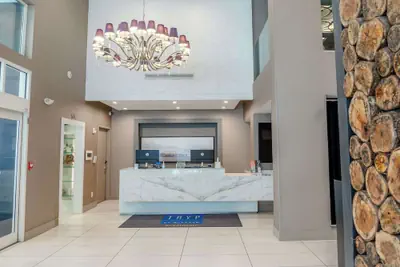 Photo 2 - TRYP by Wyndham Savannah Downtown/Historic District