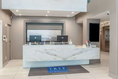 Photo 3 - TRYP by Wyndham Savannah Downtown/Historic District