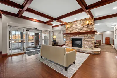 Photo 4 - Country Inn & Suites by Radisson, Red Wing, MN
