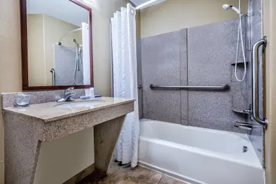 Photo 5 - Candlewood Suites Galveston by IHG