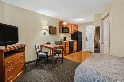 Photo 4 - Candlewood Suites Galveston by IHG