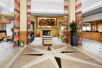 Photo 2 - Hilton Garden Inn Atlanta Airport/Millenium Center