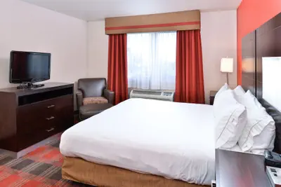 Photo 4 - Holiday Inn Express Hotel & Suites Kingman by IHG