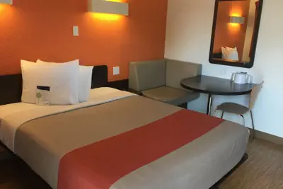 Photo 5 - Motel 6 Ardmore, OK