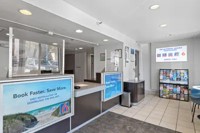 Photo 4 - Motel 6 Oceanside, CA