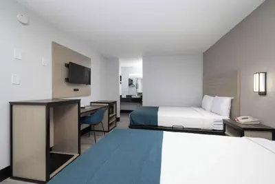 Photo 2 - Motel 6 Tempe, AZ - Broadway - ASU