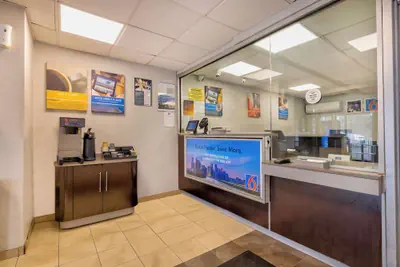 Photo 3 - Motel 6 Villa Park, IL - Chicago West