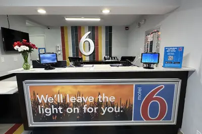 Photo 2 - Motel 6 Fort Wayne, IN