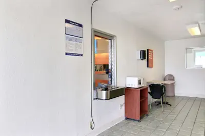 Photo 5 - Motel 6 Fort Stockton, TX