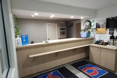 Photo 4 - Motel 6 Alamogordo, NM