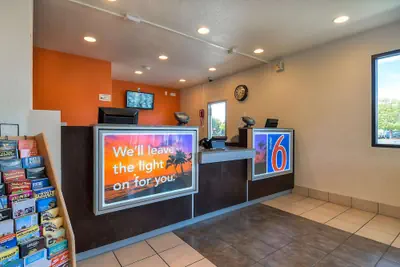 Photo 3 - Motel 6 Stanton, CA - Anaheim West