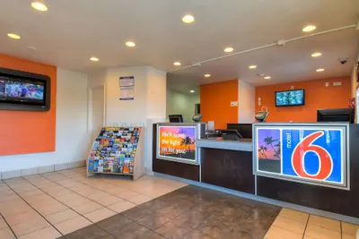 Photo 4 - Motel 6 Stanton, CA - Anaheim West