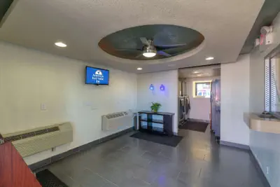 Photo 3 - Americas Best Value Inn Amarillo Airport