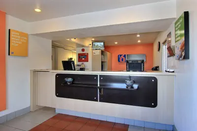 Photo 4 - Motel 6 Corpus Christi, TX - East - North Padre Island