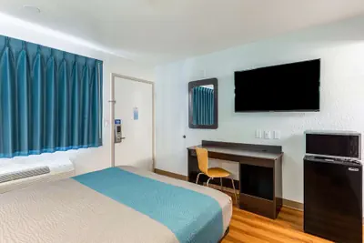 Photo 4 - Motel 6 Valdosta, GA - University