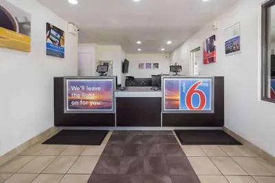 Photo 4 - Motel 6 Meridian, MS