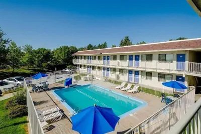Photo 2 - Motel 6 Thornton, CO