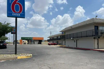 Photo 2 - Motel 6 Odessa, TX