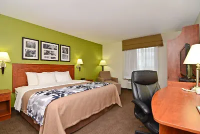 Photo 5 - Sleep Inn & Suites Conference Center and Water Park