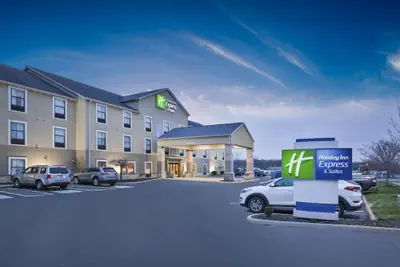 Photo 2 - Holiday Inn Express Circleville by IHG