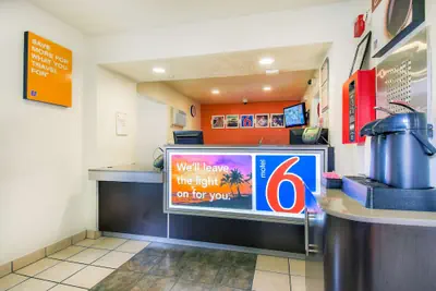 Photo 3 - Motel 6 Chino, CA - Los Angeles Ontario