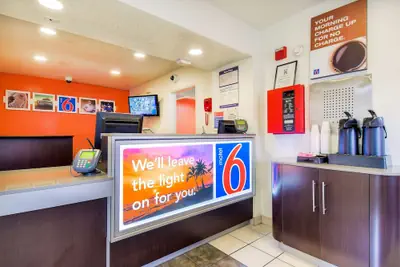 Photo 5 - Motel 6 Chino, CA - Los Angeles Ontario