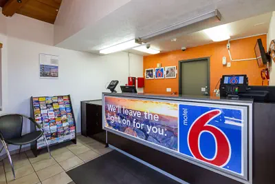 Photo 3 - Motel 6 Mesa, AZ - South