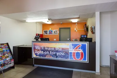 Photo 5 - Motel 6 Mesa, AZ - South
