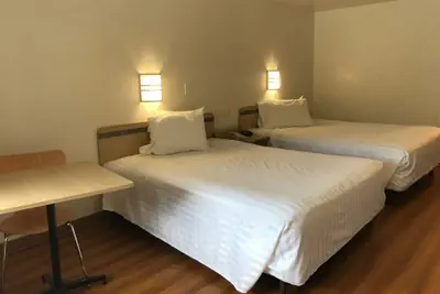 Photo 3 - Travelodge by Wyndham Fayetteville