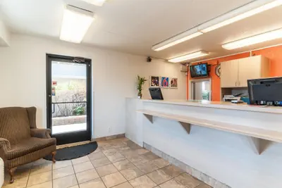 Photo 3 - Motel 6 Farmington Hills, MI - Northwest - Farmington Hills